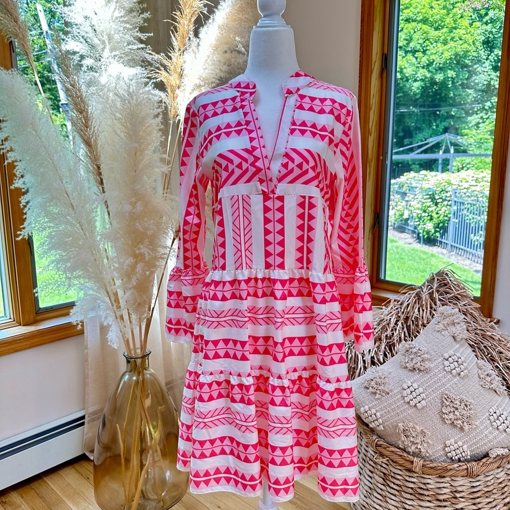 NWOT Arthur Jane Claire Pink and White Geometric Dress
